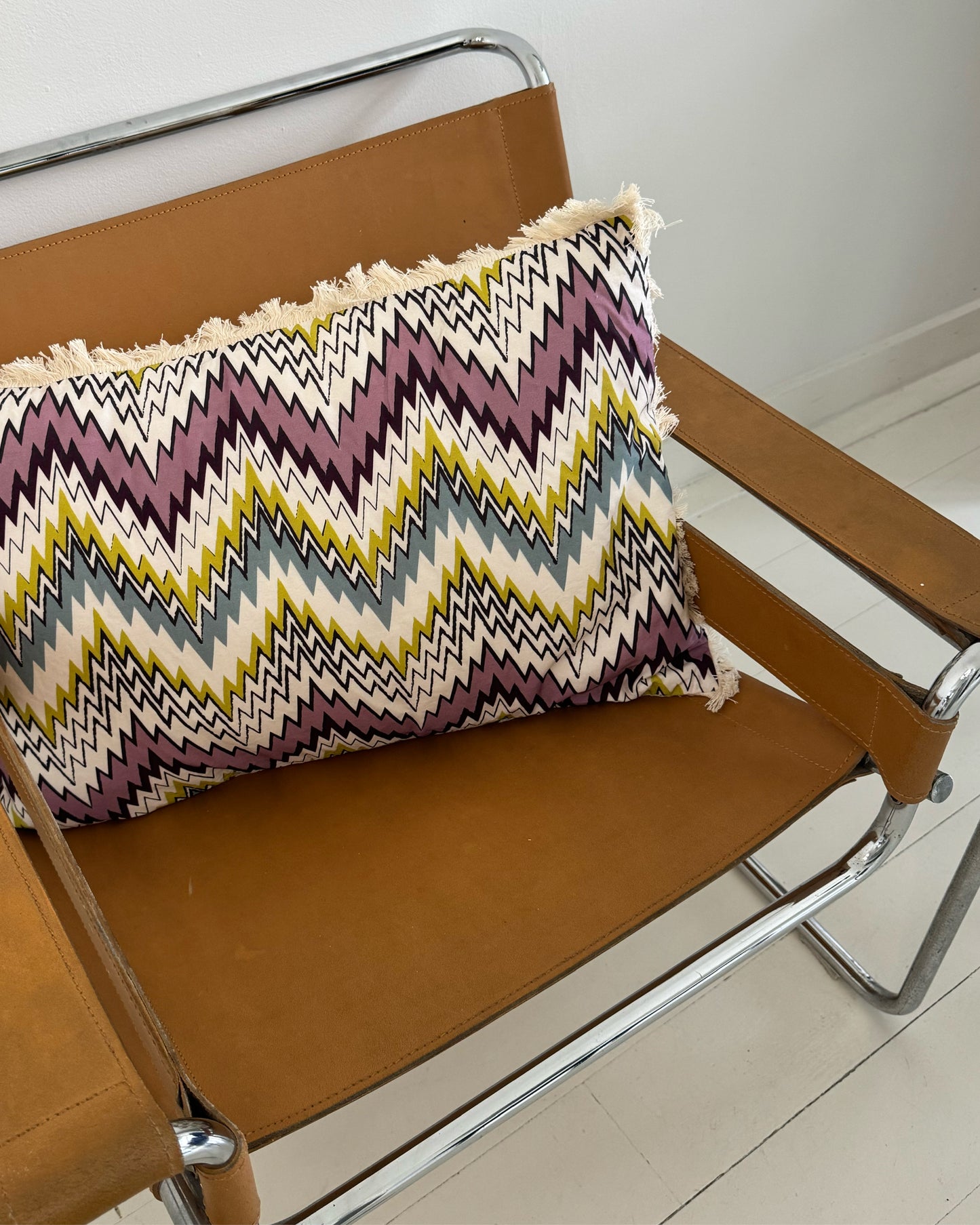 Chevron Cushion with fringe 40x60